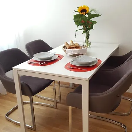 Kienreich - Moderne, Ruhige Altbauwohnung Im Herzen Der Altstadt Graz