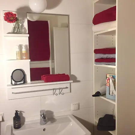 Kienreich - Moderne, Ruhige Altbauwohnung Im Herzen Der Altstadt Apartment