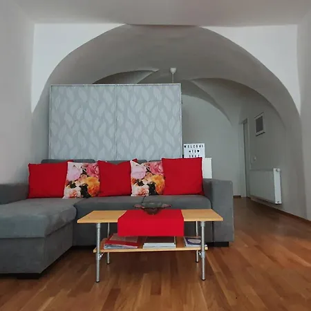 Appartamento Kienreich - Moderne, Ruhige Altbauwohnung Im Herzen Der Altstadt *