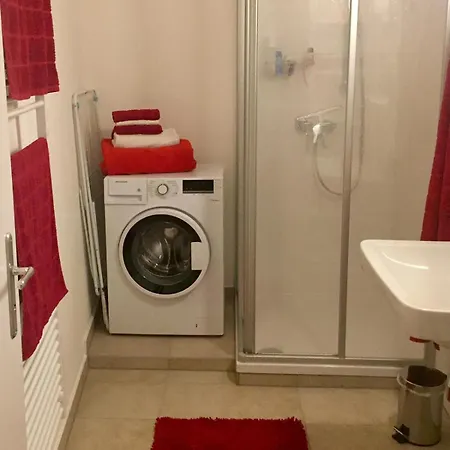Kienreich - Moderne, Ruhige Altbauwohnung Im Herzen Der Altstadt Appartamento